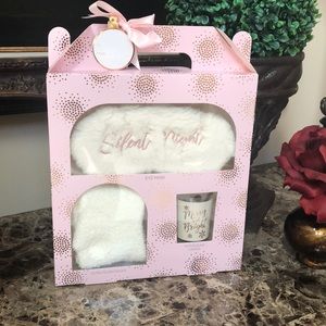 SOLD - NWT Holiday Eye Mask/Socks/Candle Gift Set